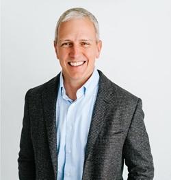 Photo of Ernie Combs Photo of Ernie Combs